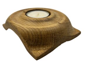 Handgedrechselter Teelicht-Halter viereckig aus Eiche